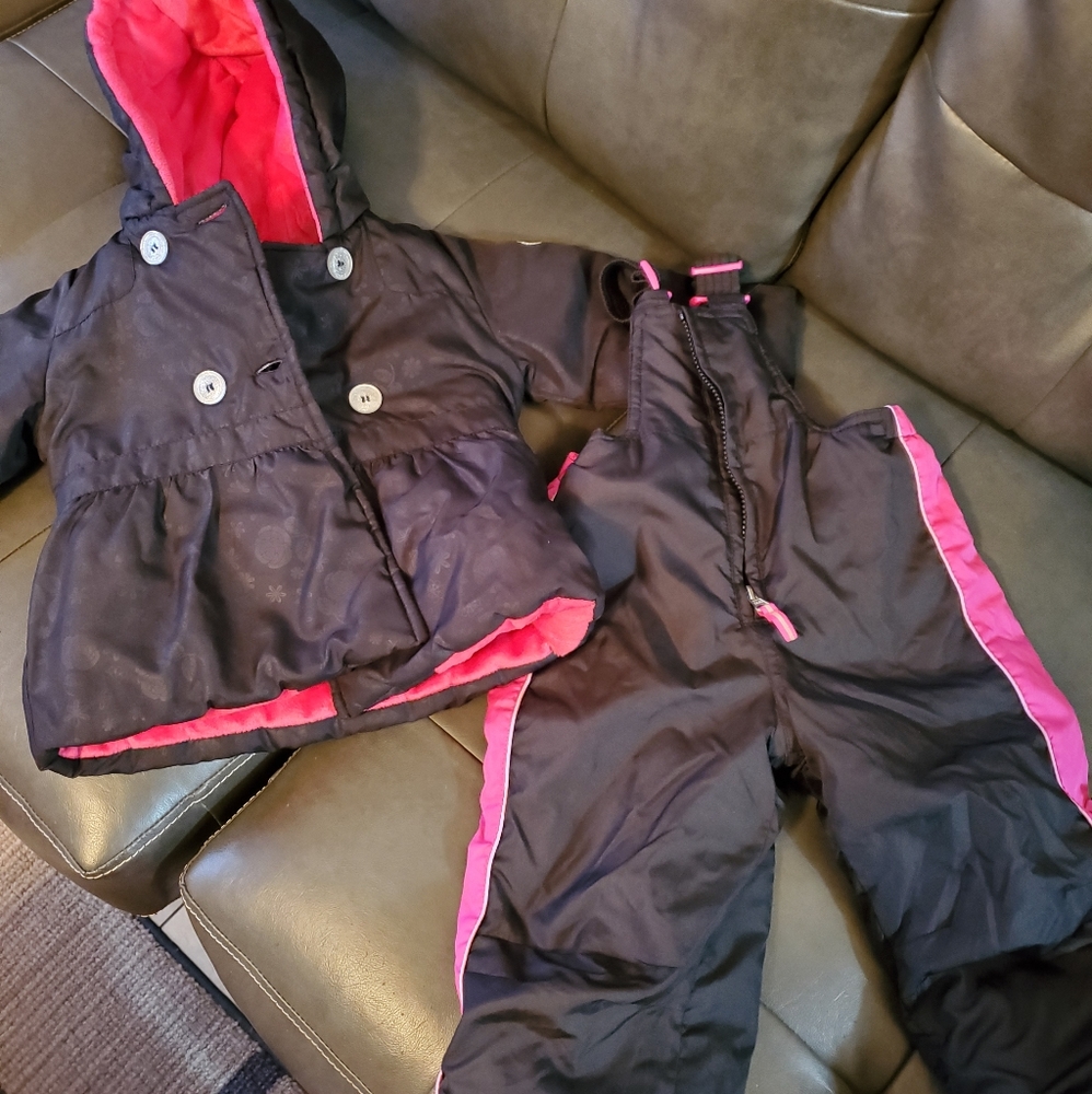 Matching winter jacket and snow pants